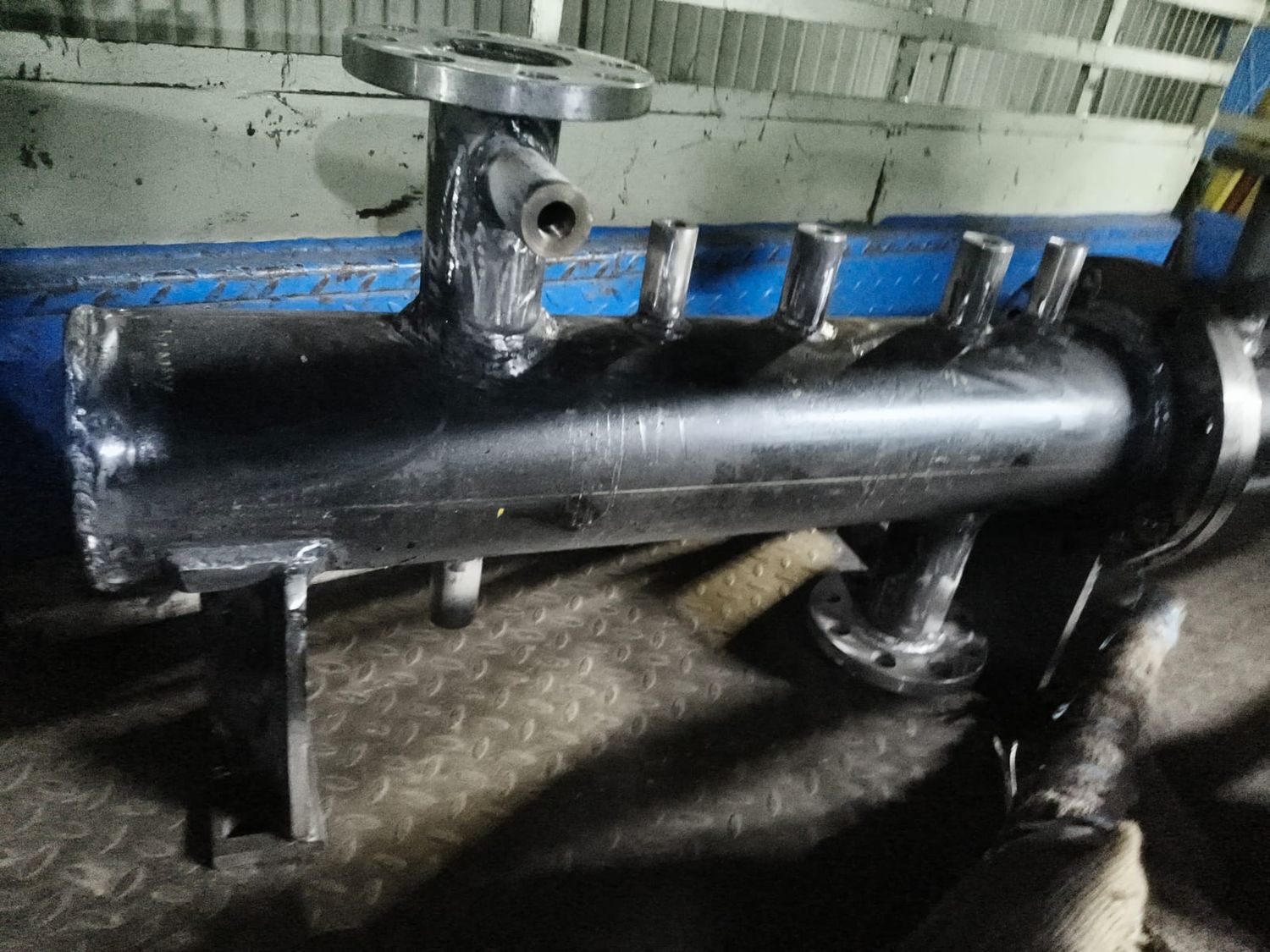 SS Distribution Manifold — Leader